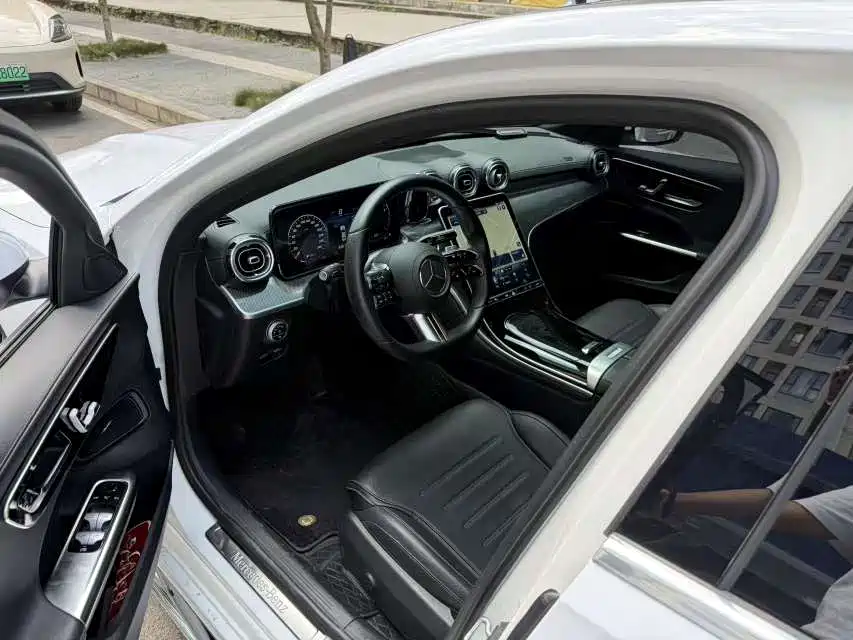 Mercedes-Benz C-Class — миниатюра 9