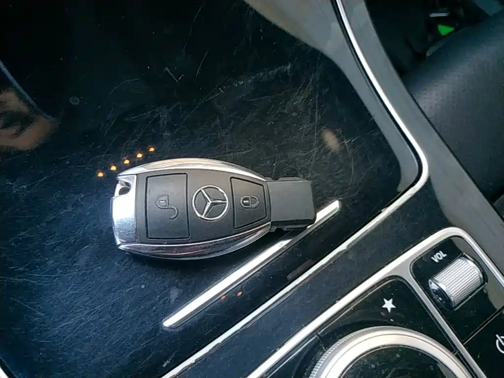 Mercedes-Benz GLC — миниатюра 9