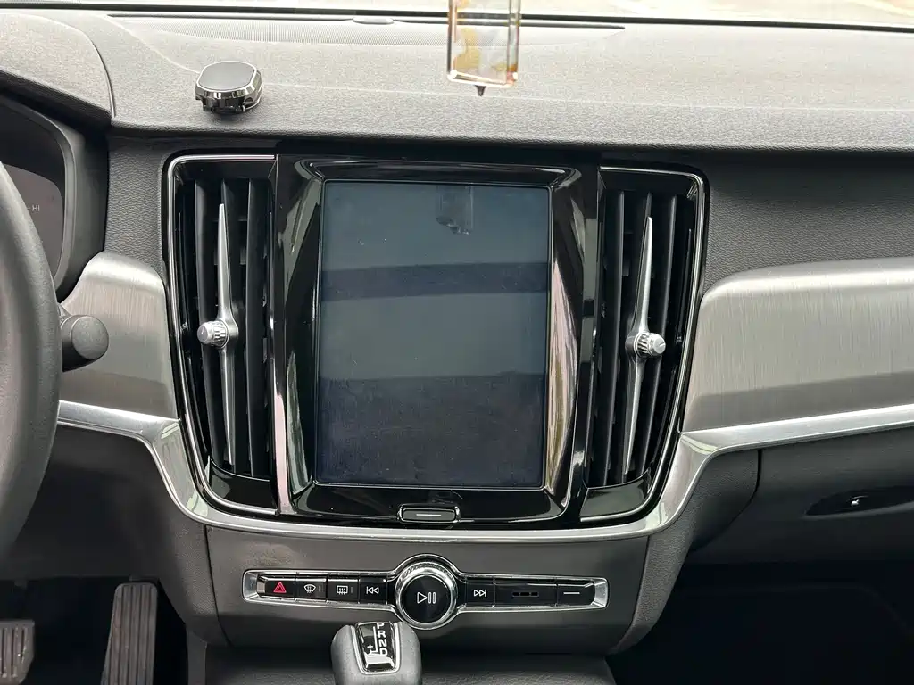 Volvo S90 — миниатюра 16