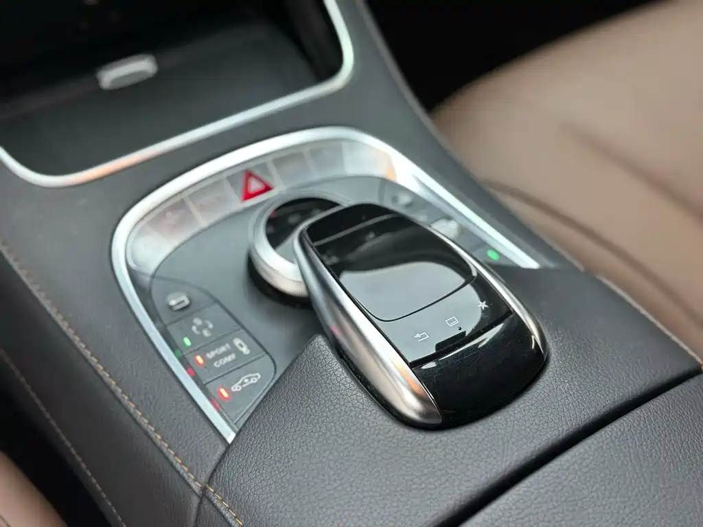 Mercedes-Benz S-Class — миниатюра 15
