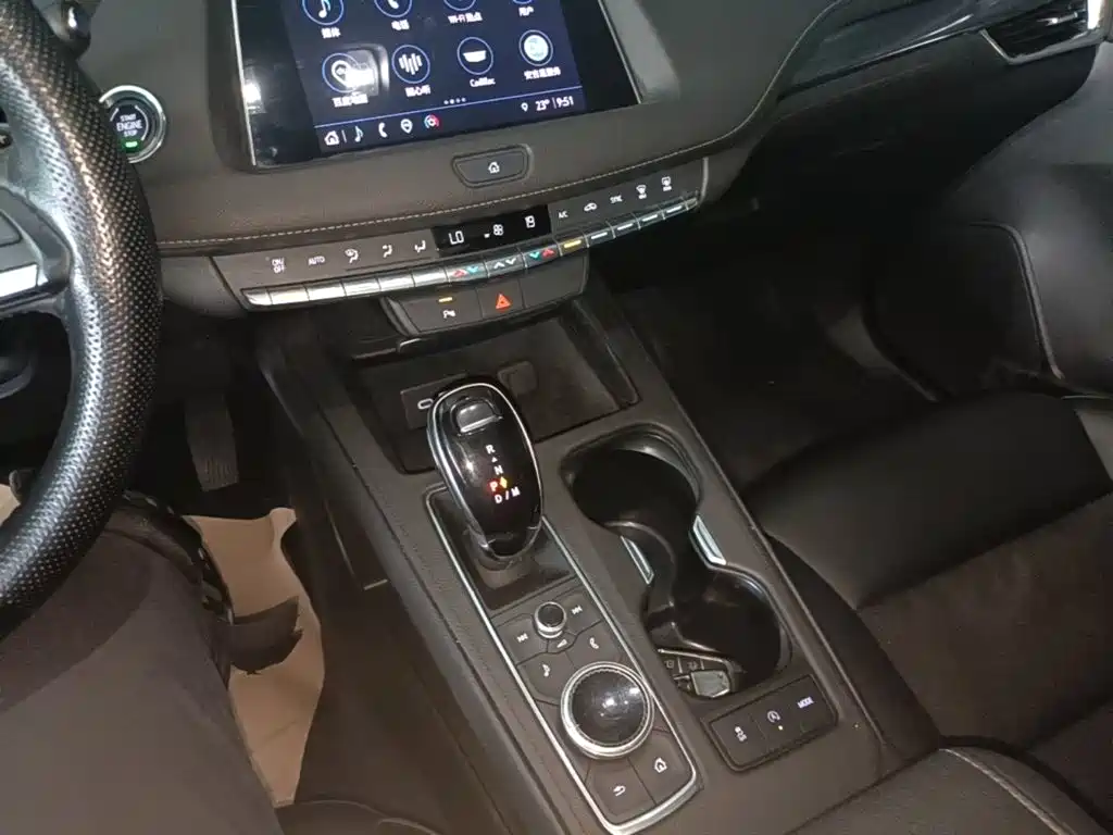 Cadillac XT4 — миниатюра 14