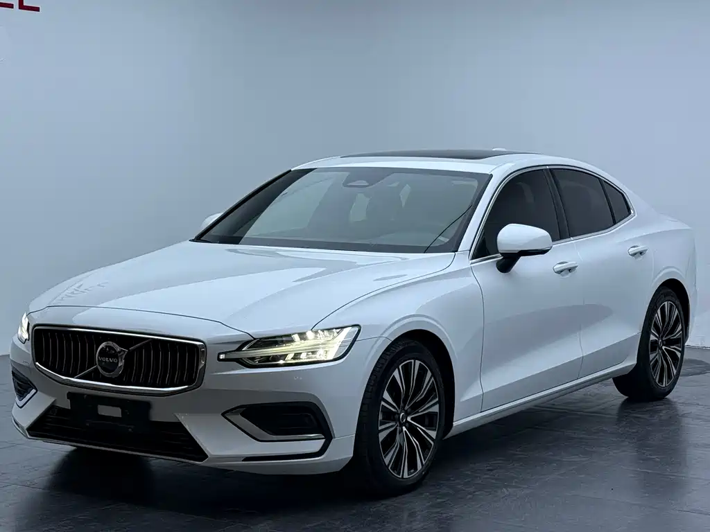 Volvo S60 2023