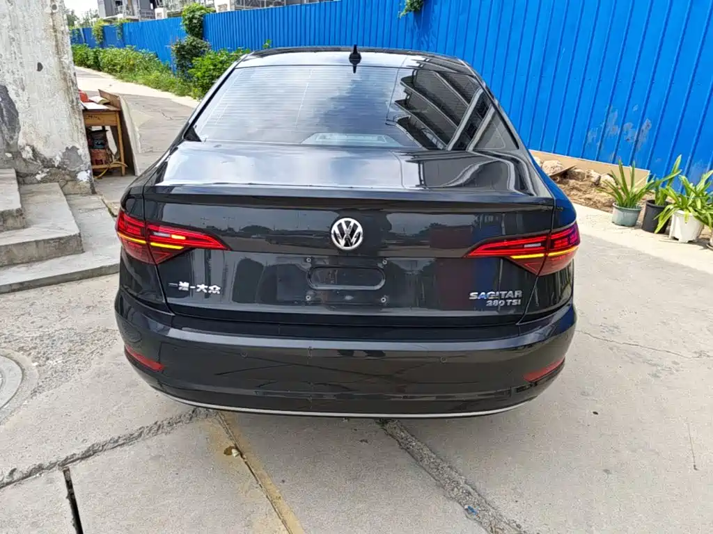 Volkswagen Sagitar — миниатюра 6
