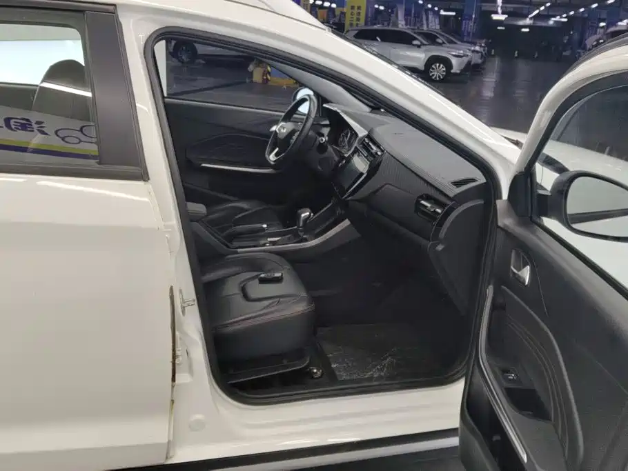Chery Tiggo 3x — миниатюра 8