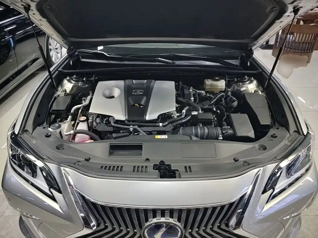 Lexus ES — миниатюра 20