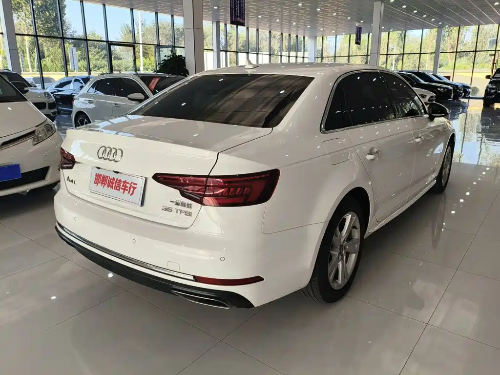 Audi A4L — миниатюра 4