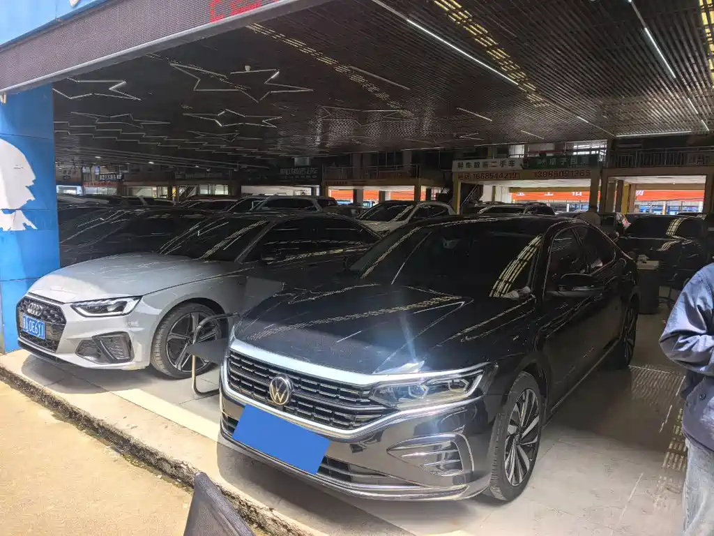 Volkswagen Passat 2022
