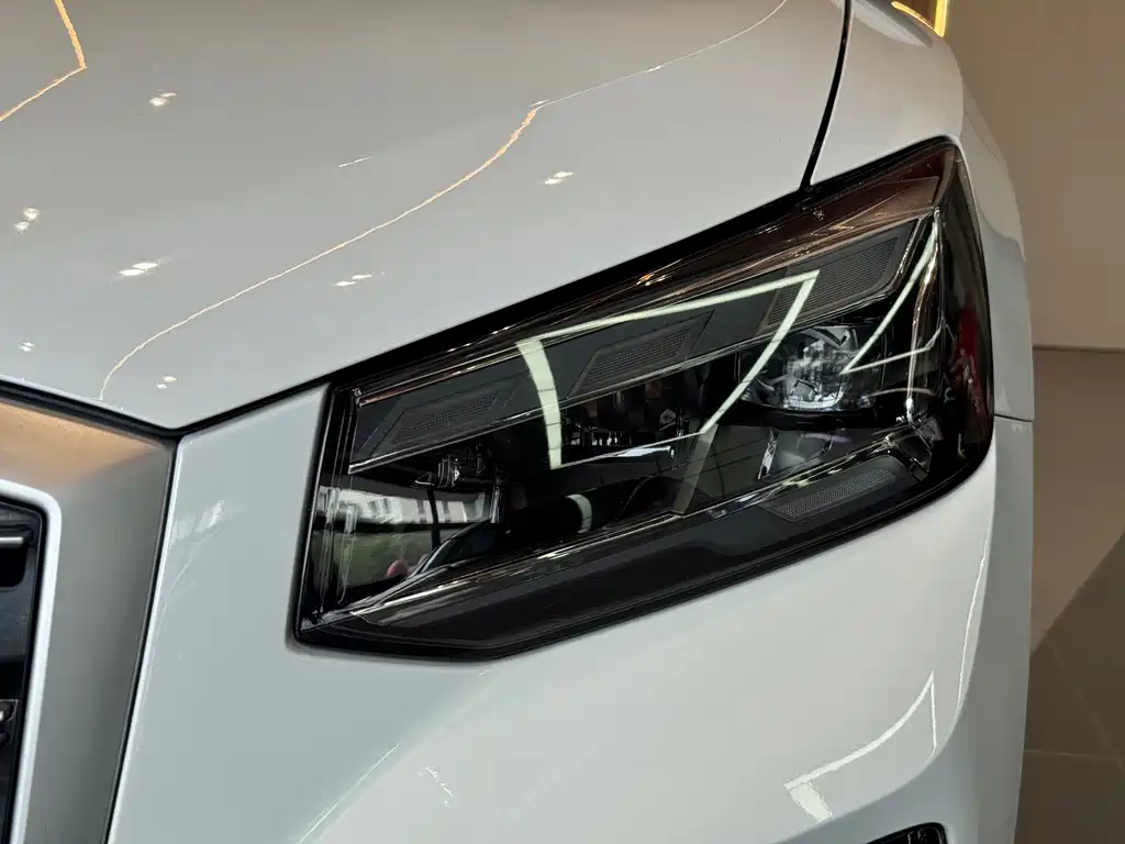 Audi Q2L — миниатюра 14