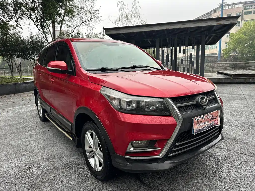 BAIC S3 2016 S3L 1.5L MT Luxury