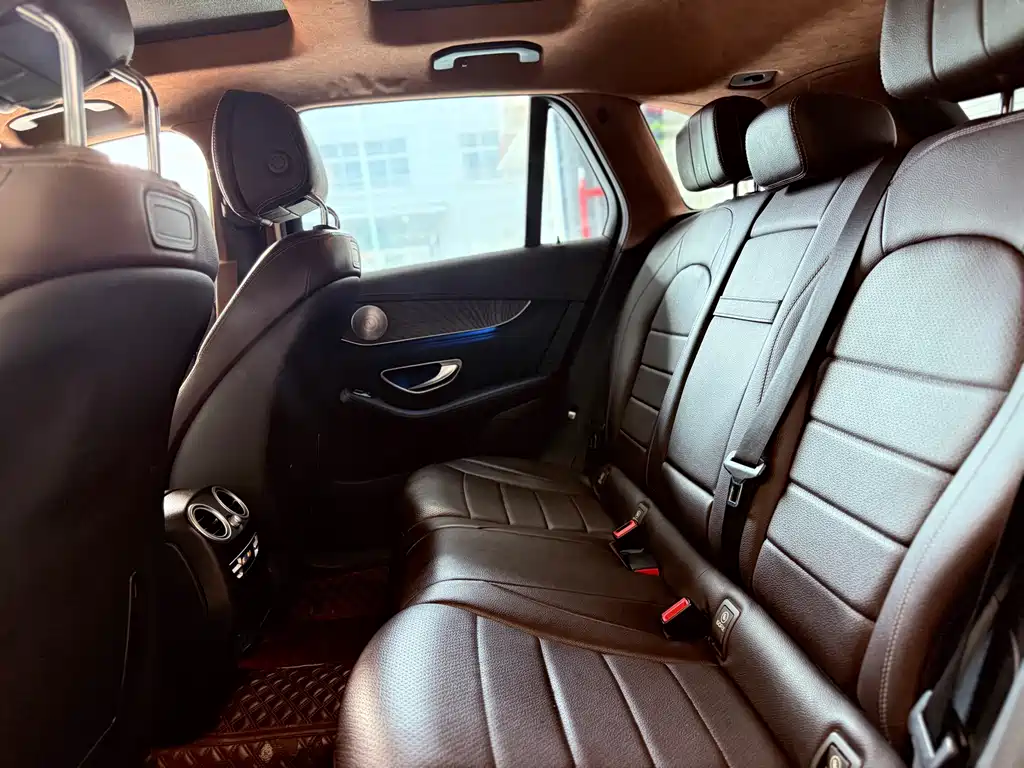Mercedes-Benz GLC 2017 GLC 300 4MATIC