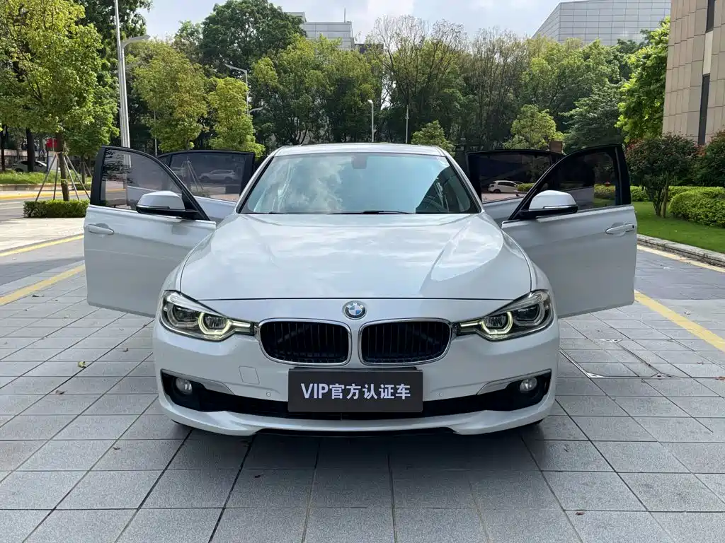 BMW 3 Series — миниатюра 10