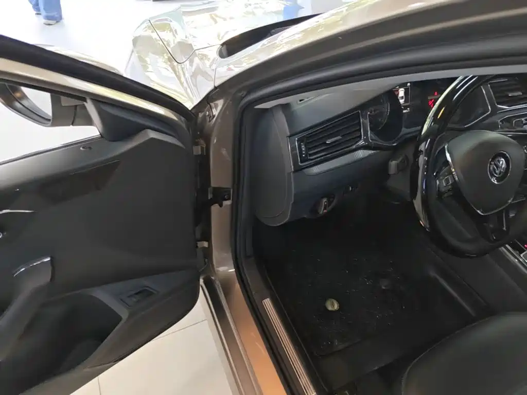 Volkswagen Passat — миниатюра 16