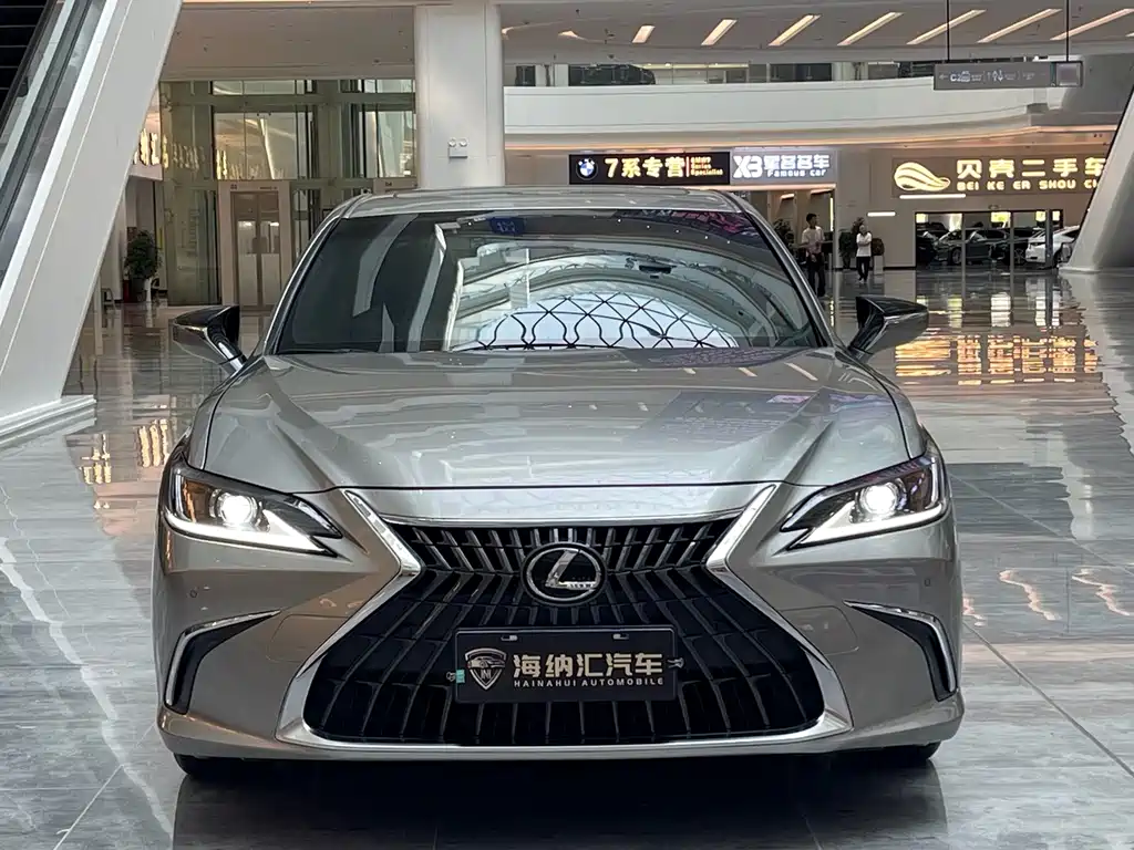 Lexus ES — миниатюра 2