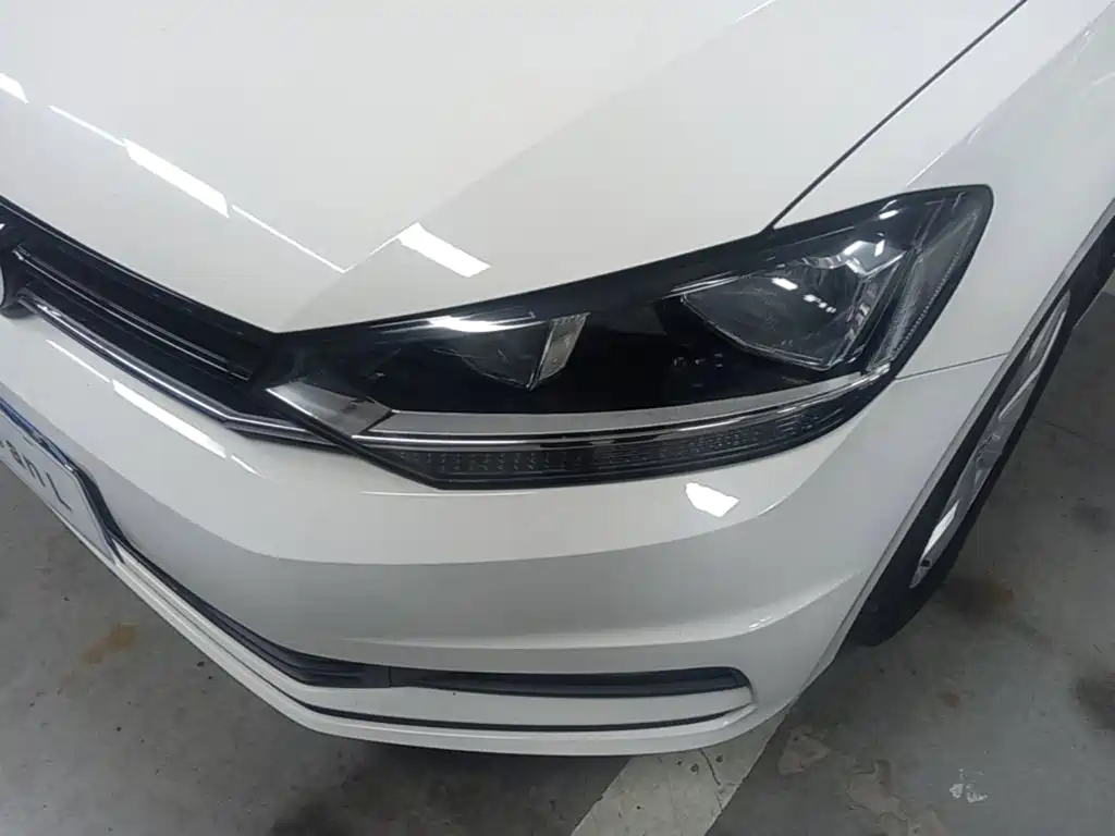 Volkswagen Touran — миниатюра 24