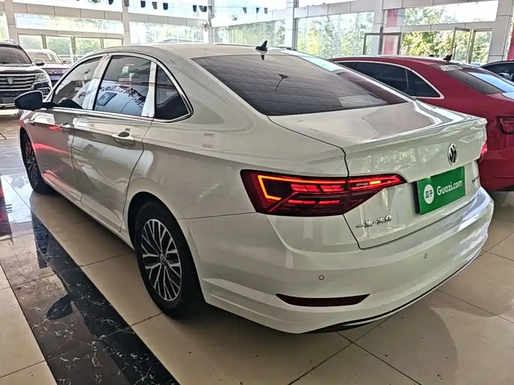 Volkswagen Sagitar — миниатюра 5