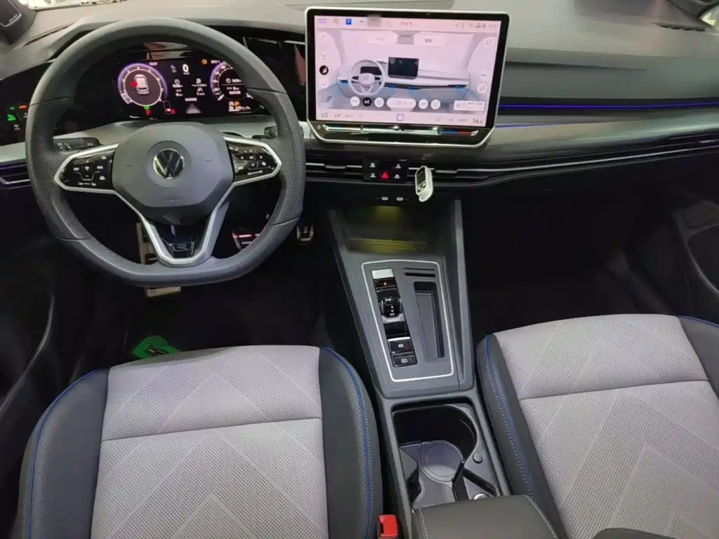 Volkswagen Golf — миниатюра 10