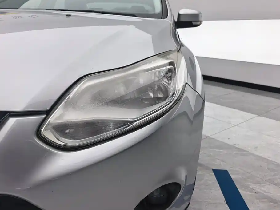 Ford Focus — миниатюра 5