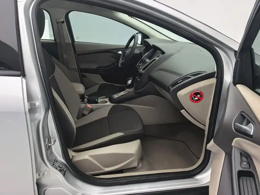 Ford Focus — миниатюра 8