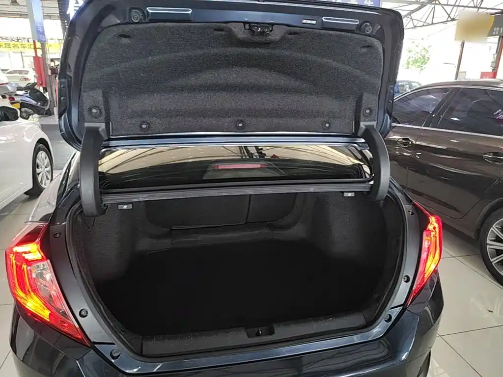 Honda Civic — миниатюра 19