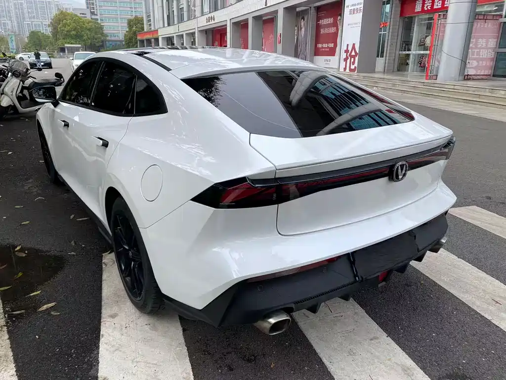 Changan UNI-V 2022 1.5T