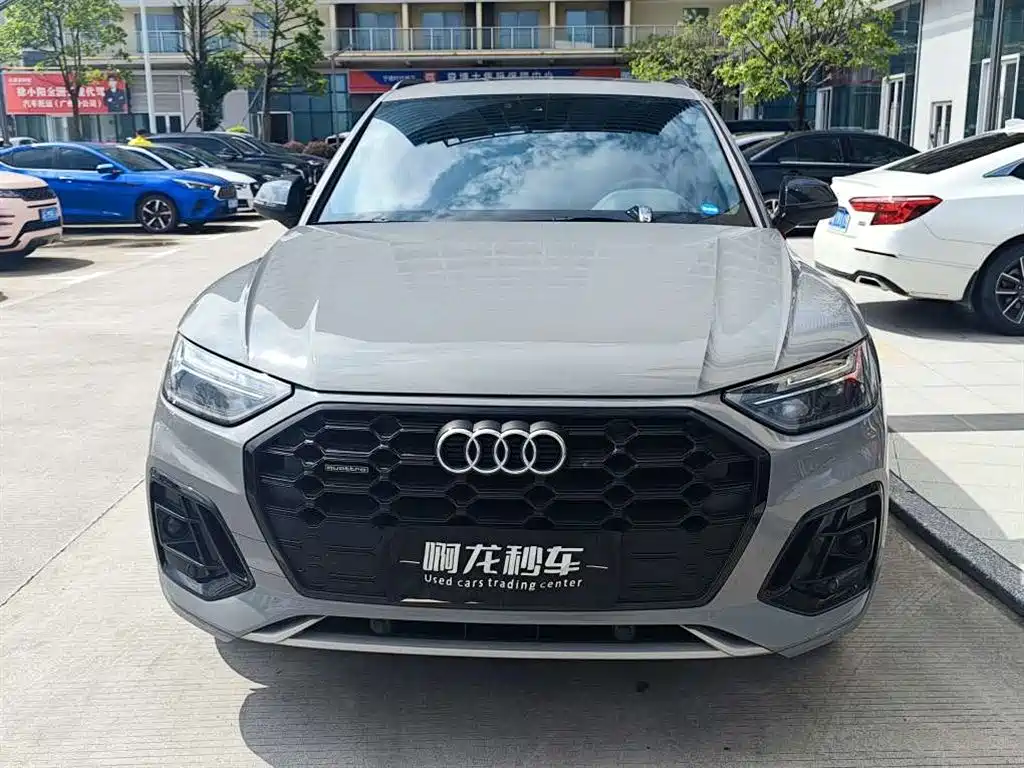 Audi Q5L — миниатюра 2