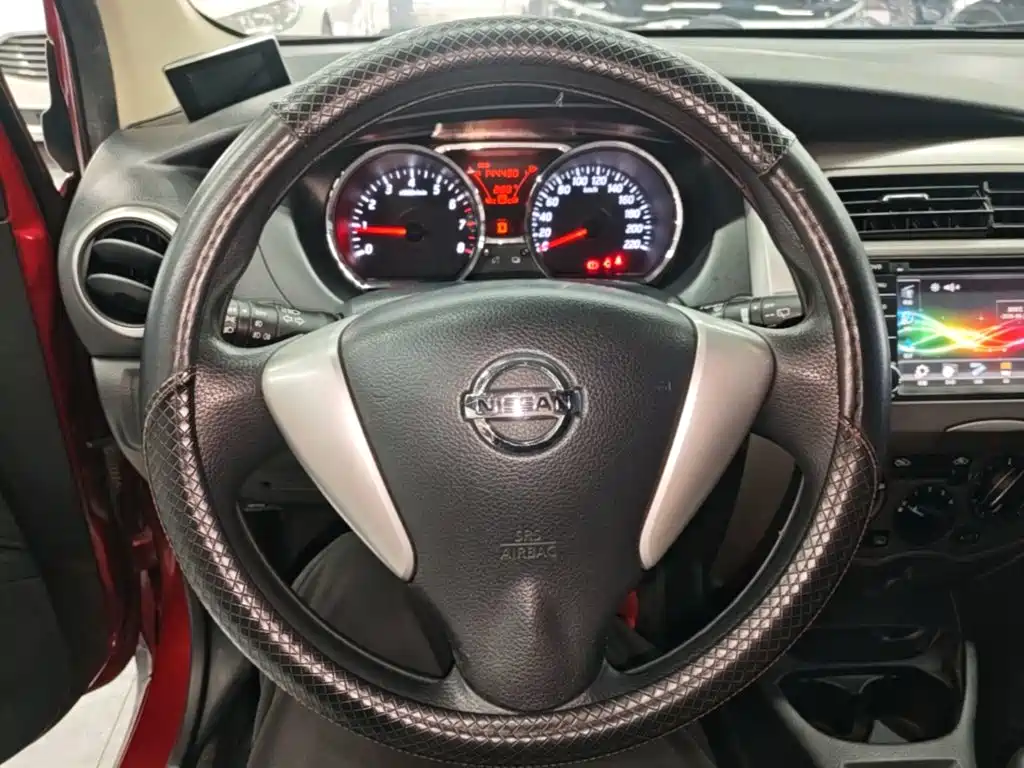 Nissan Livina — миниатюра 11