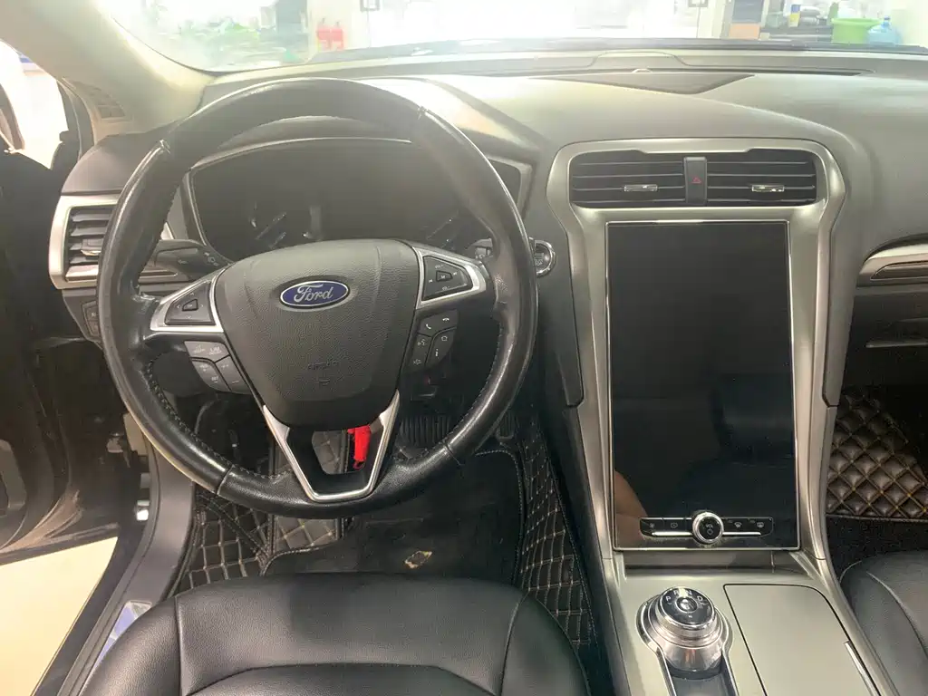 Ford Mondeo — миниатюра 11