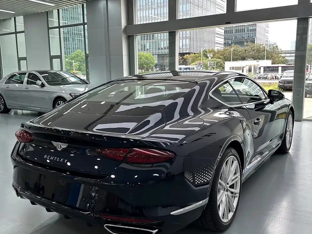Bentley Continental PHEV — миниатюра 10