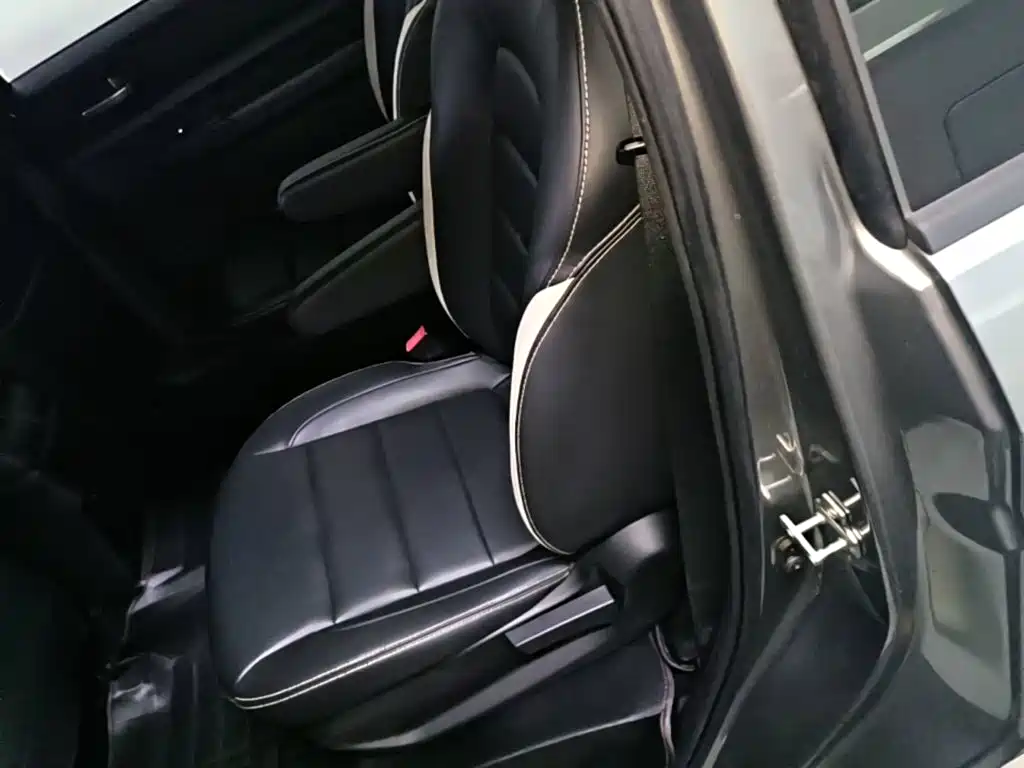 Wuling Hongguang PLUS — миниатюра 17