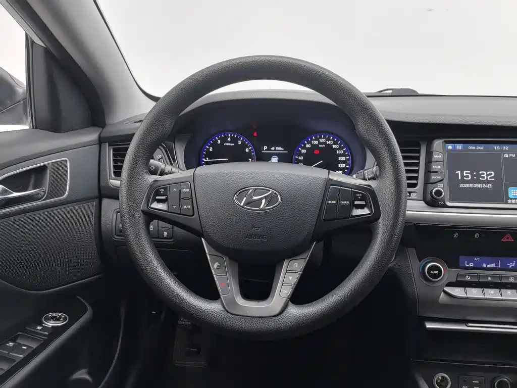 Hyundai Mistra — миниатюра 11