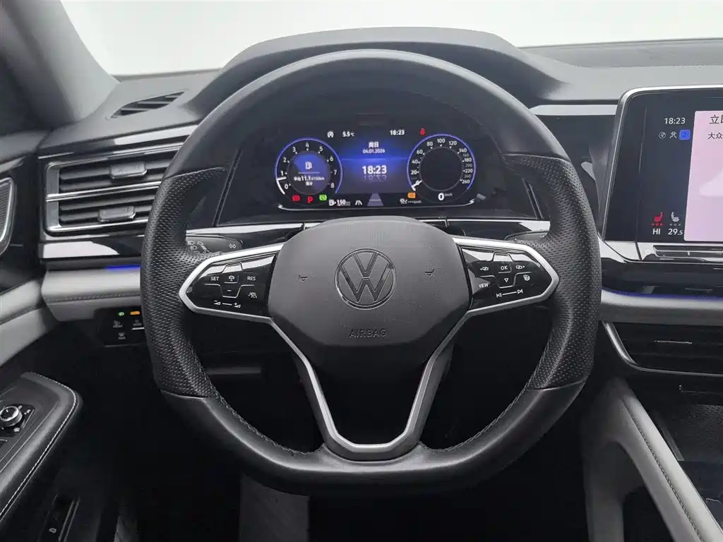 VOLKSWAGEN TOURANG