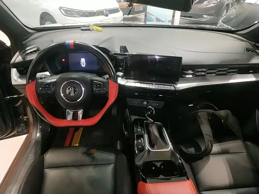 MG MG5 — миниатюра 10