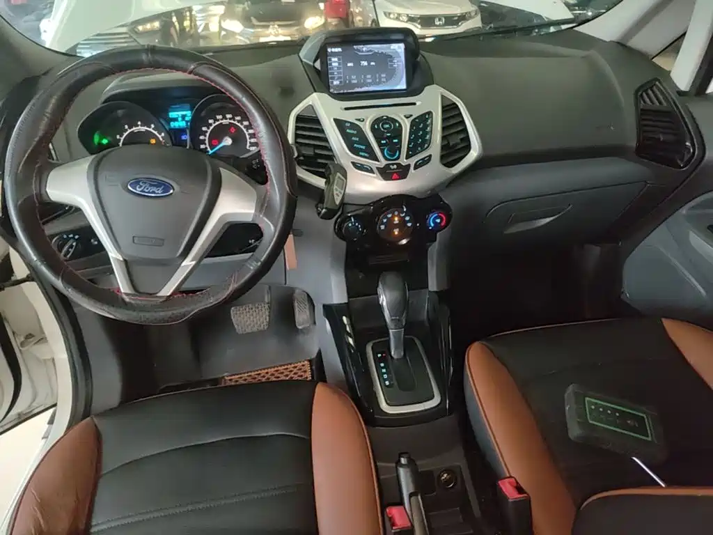 Ford Ecosport — миниатюра 10