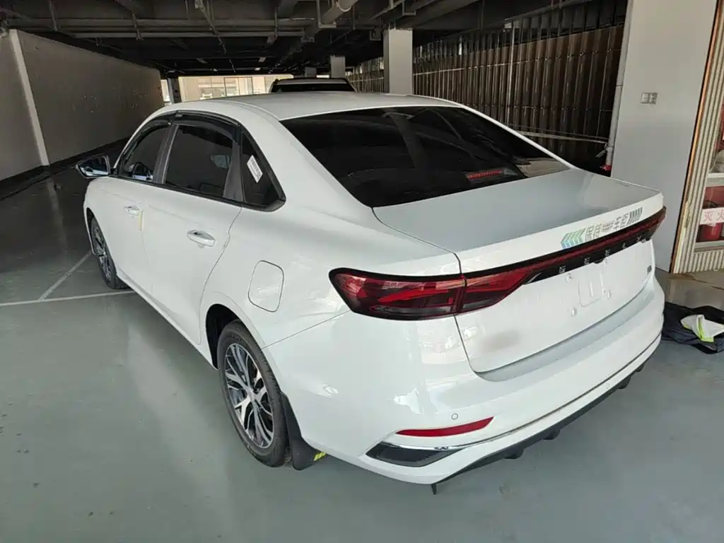 Geely Emgrand — миниатюра 5