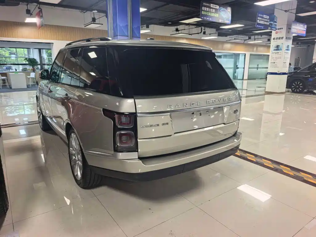 Land Rover Range Rover — миниатюра 9