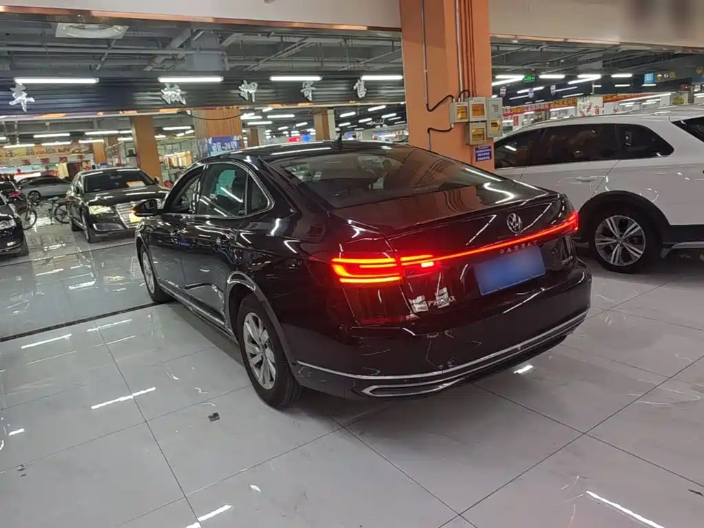 Volkswagen Passat — миниатюра 5