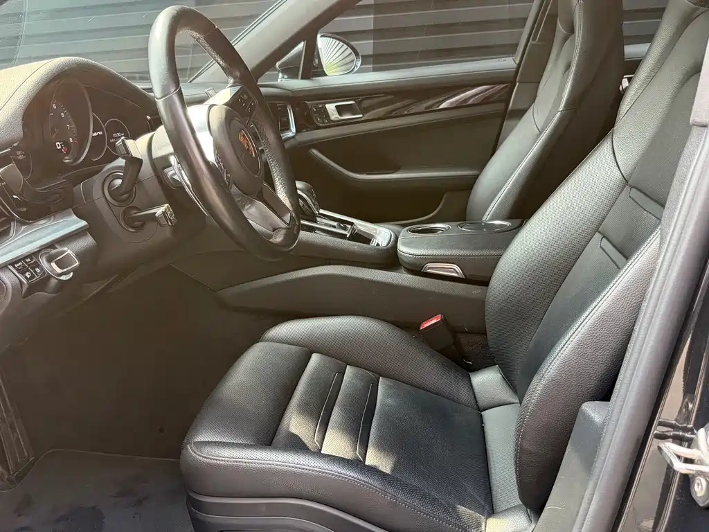 Porsche Panamera — миниатюра 11