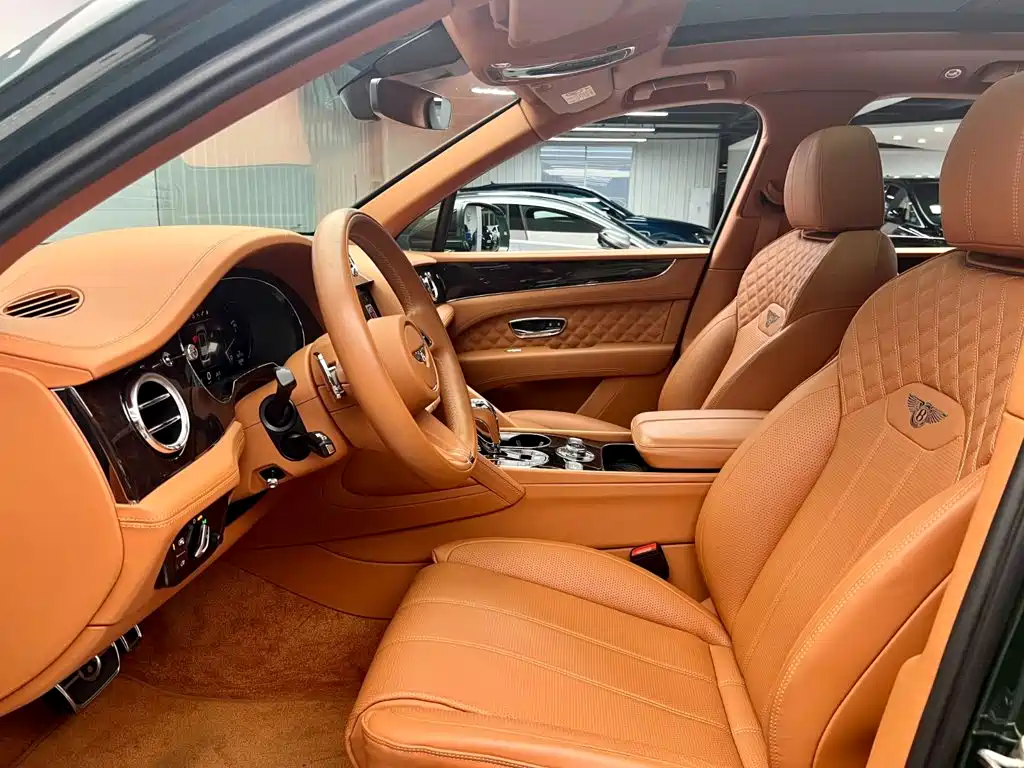 Bentley Bentayga — миниатюра 14