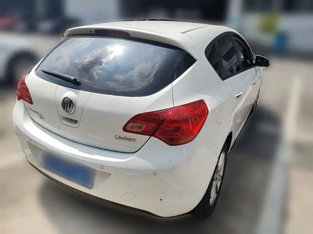 Buick Excelle — миниатюра 10