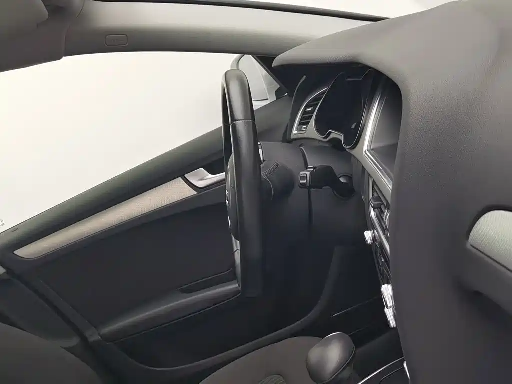 Audi A4L — миниатюра 22