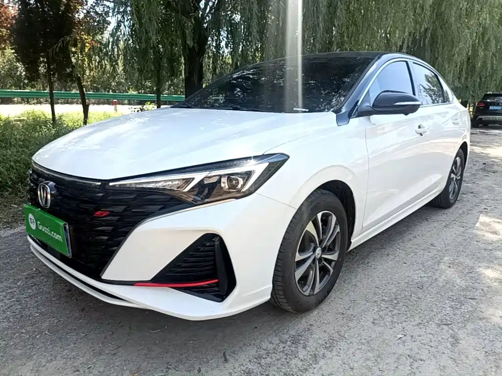 Changan Eado — миниатюра 2