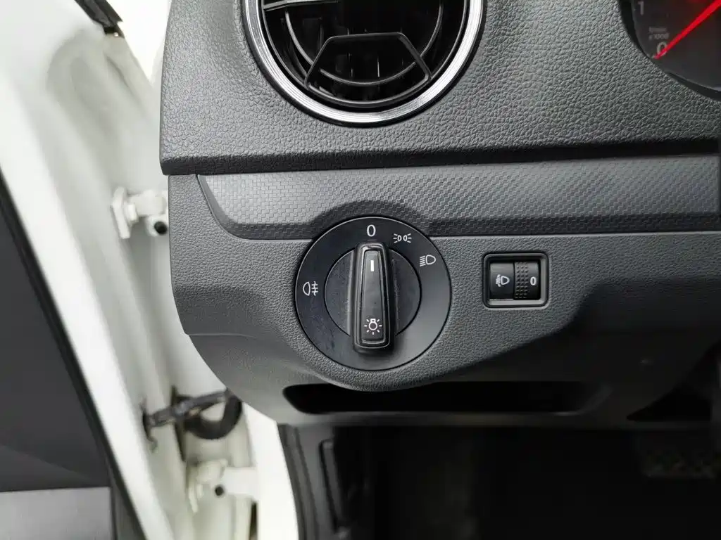 Jetta VA3 — миниатюра 21