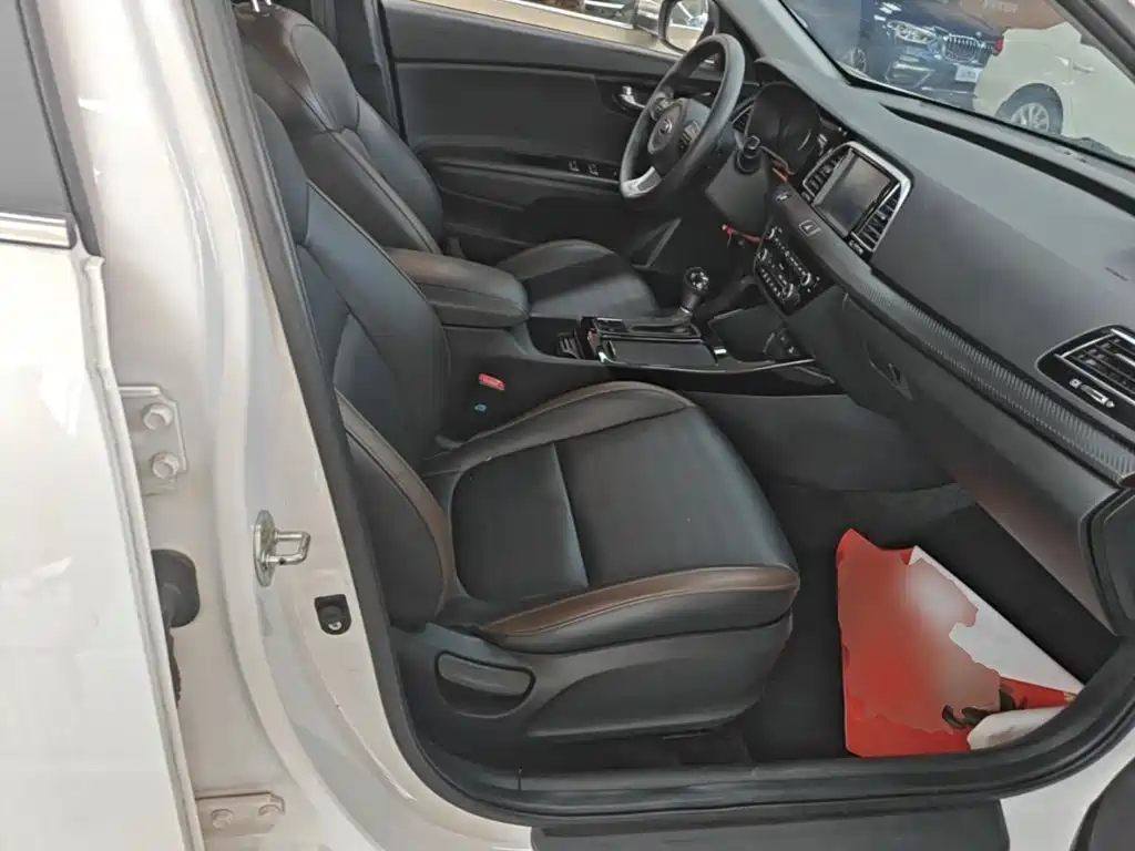 Kia K4 — миниатюра 25