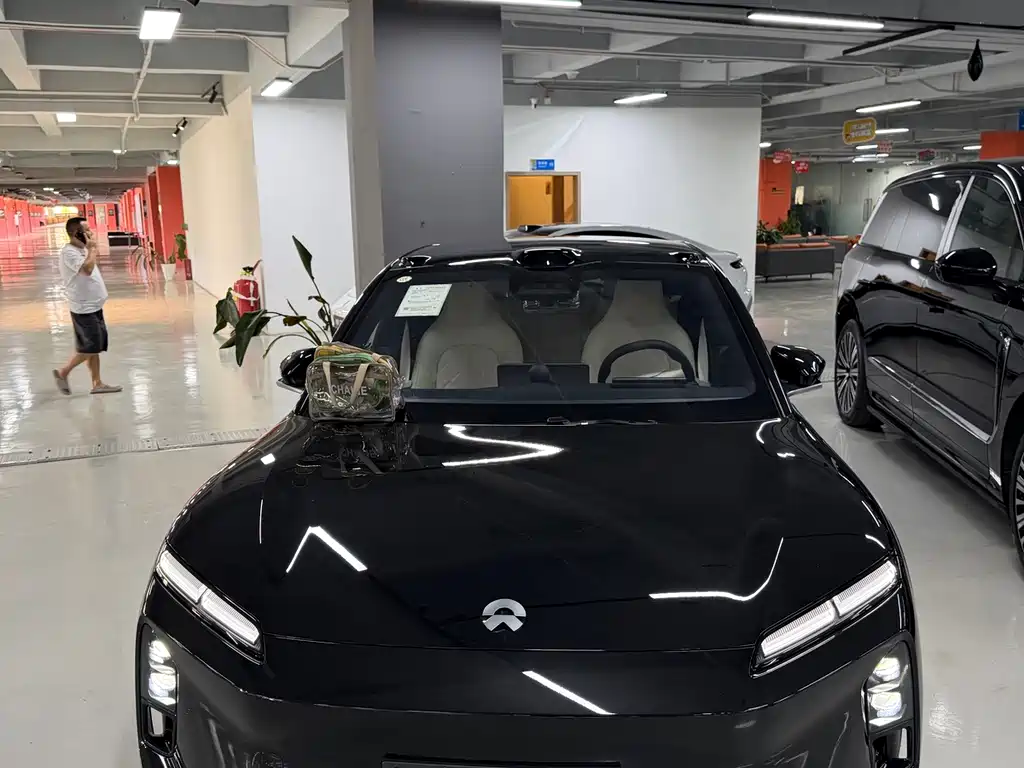 NIO ET5T — миниатюра 2
