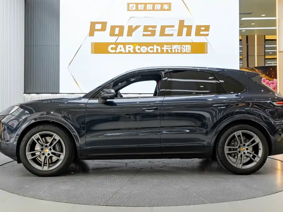 Porsche Cayenne — миниатюра 3