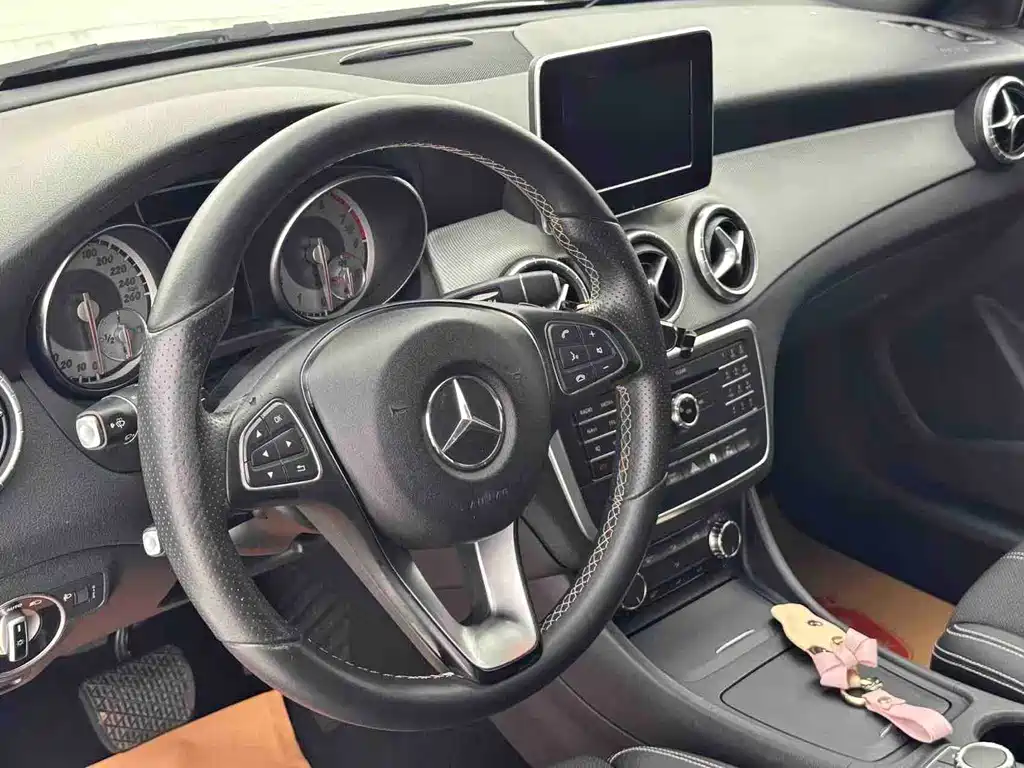 Mercedes-Benz CLA (Import) — миниатюра 4