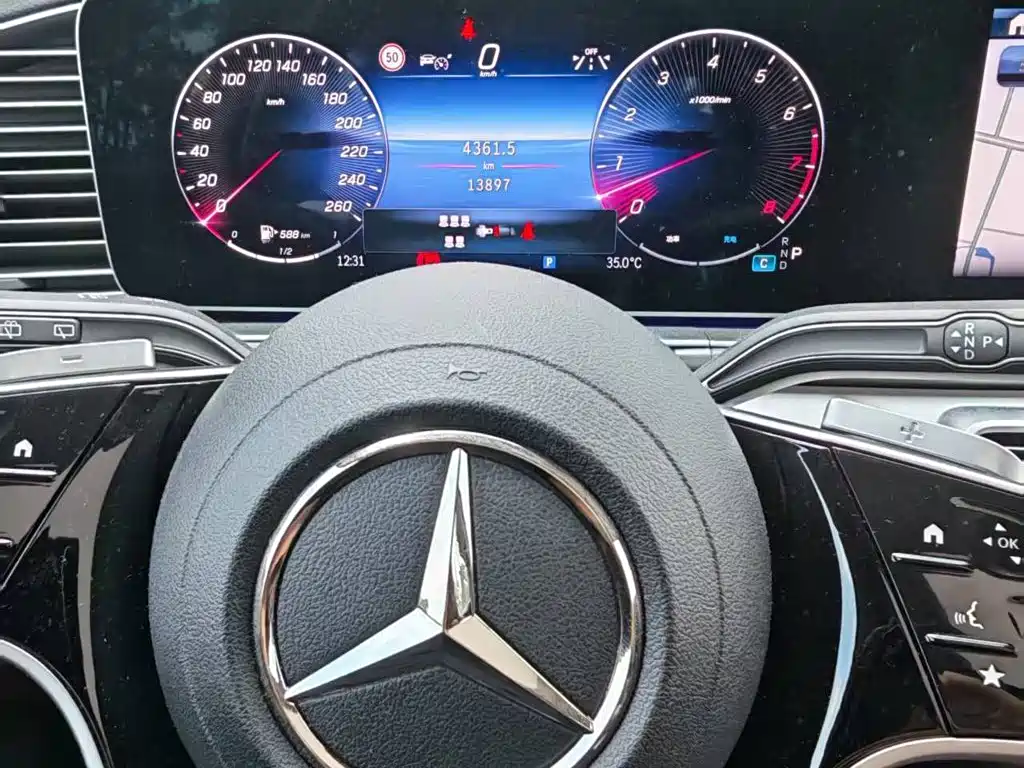 Mercedes-Benz GLS — миниатюра 8