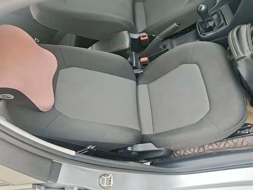 Volkswagen Jetta — миниатюра 25