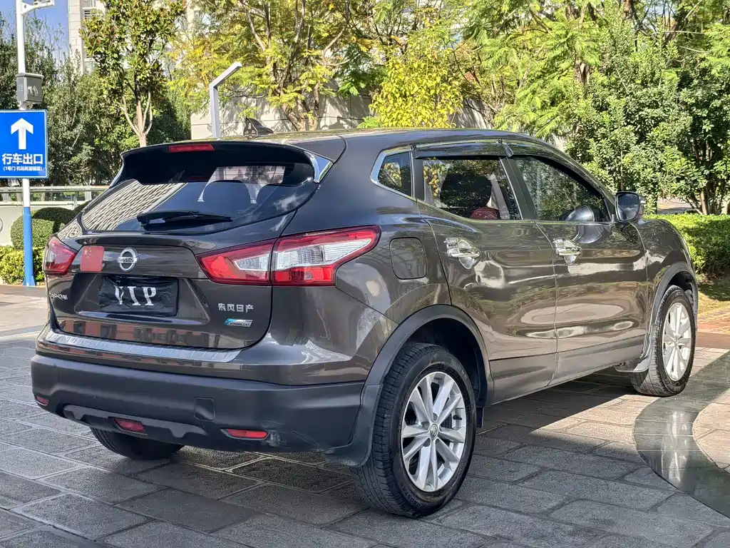 Nissan Qashqai — миниатюра 22