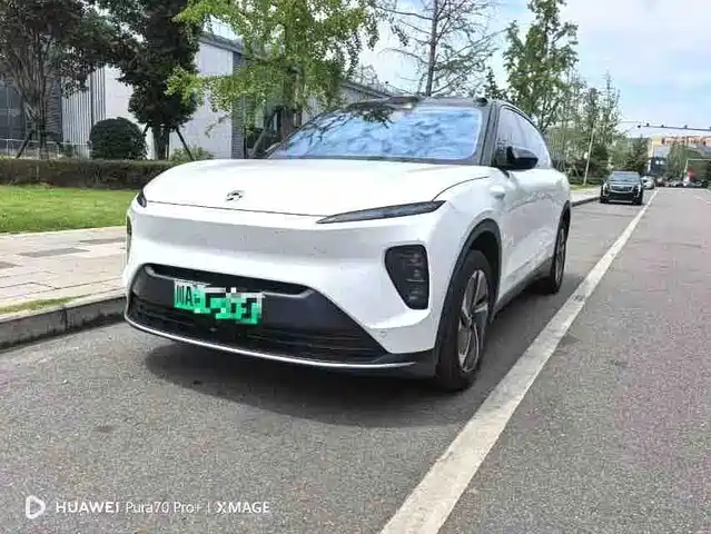 2023 Nio ES8